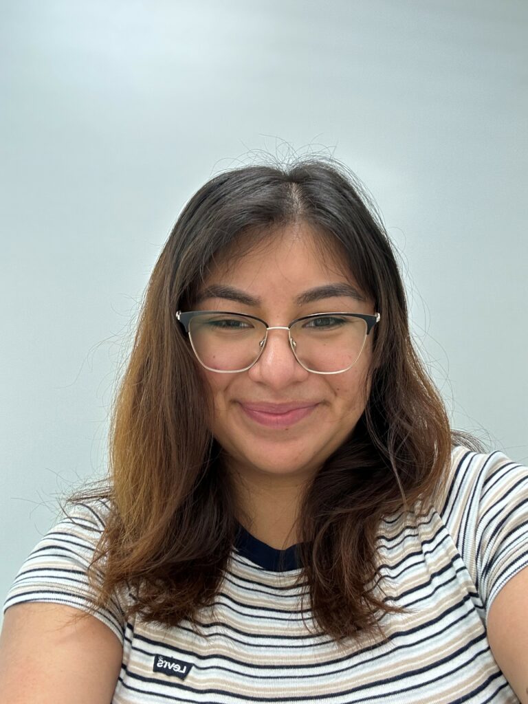 Sandy Loredo headshot